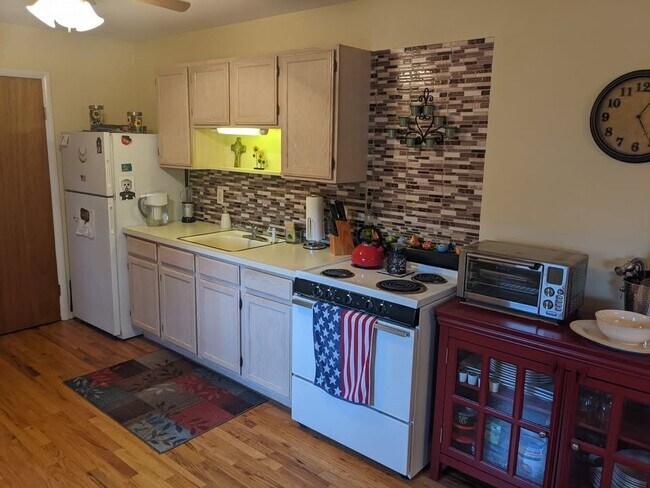 453 Lake Ave S, Unit Apartment in Nesconset, NY - Building Photo - Building Photo