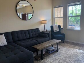 10441 Truckee St, Unit B in Commerce City, CO - Building Photo - Building Photo