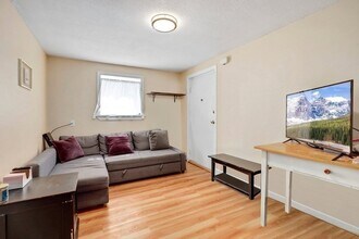 81 Summer St, Unit 2 in Somerville, MA - Building Photo - Building Photo