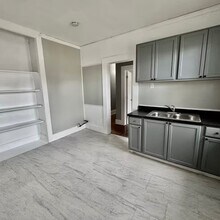 8790 Kimberly Ct in Detroit, MI - Building Photo - Building Photo