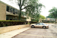 Crescent House Apartments in Detroit, MI - Foto de edificio - Building Photo