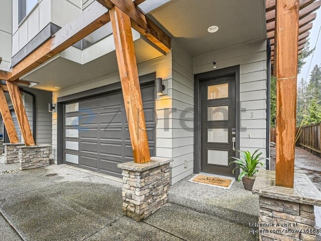 19225 Damson Rd in Lynnwood, WA - Building Photo - Building Photo