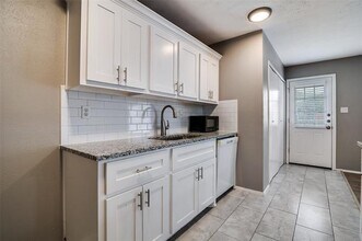 3613 Sugarberry Dr in Mesquite, TX - Building Photo - Building Photo
