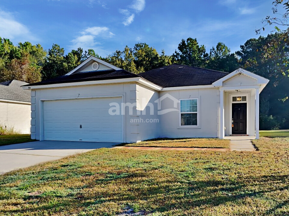 103 Alexander Way in Richmond Hill, GA - Building Photo