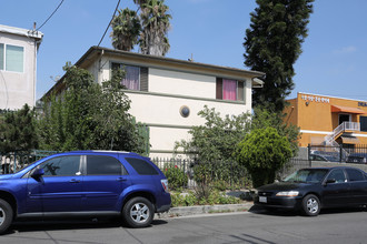 1017 Dewey Ave in Los Angeles, CA - Building Photo - Building Photo