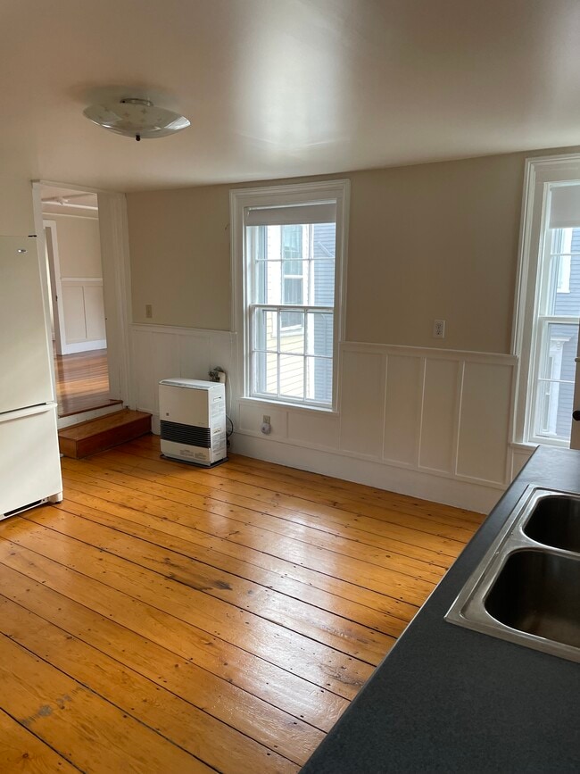 48 N Main St, Unit Ipswich 1 Bedroom in Ipswich, MA - Building Photo - Building Photo