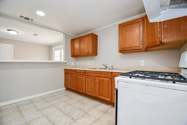 1606 Harris Ave in Pasadena, TX - Building Photo - Building Photo