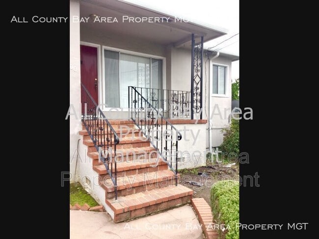 property at 800 Richmond St