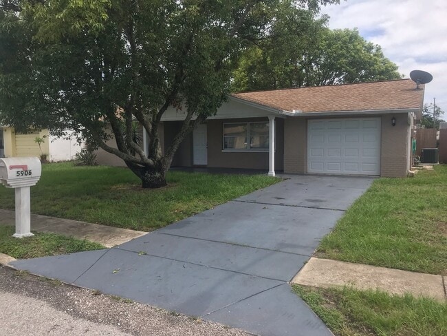 5906 Elkhorn Blvd in Holiday, FL - Building Photo - Building Photo