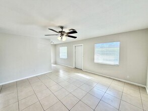 1931 Sunshine Blvd in Naples, FL - Building Photo - Building Photo