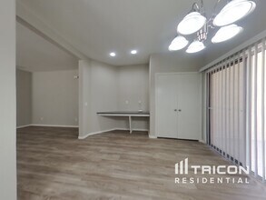 15441 W Cameron Dr in Surprise, AZ - Building Photo - Building Photo