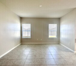 5587 Toulouse Ln in St. Cloud, FL - Building Photo - Building Photo