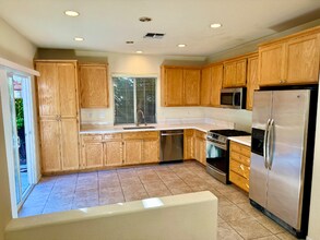 2638 Gaines Ct in Tracy, CA - Building Photo - Building Photo