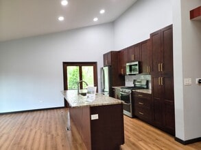 17581 Windsor Pky in Tinley Park, IL - Building Photo - Building Photo