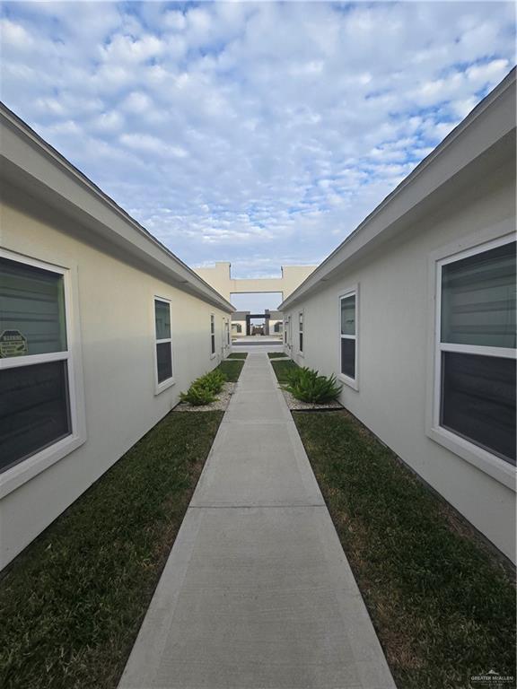 9 N 39th St in Edinburg, TX - Building Photo - Building Photo