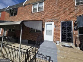 6931 Greenway Ave in Philadelphia, PA - Building Photo