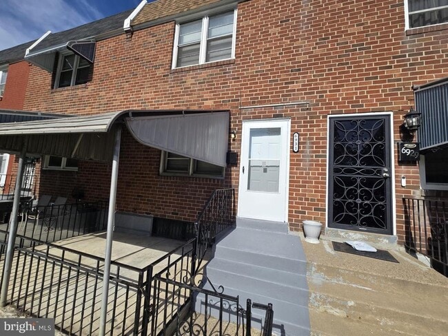 property at 6931 Greenway Ave