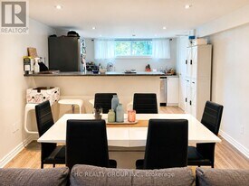 9 Kencliff Crescent in Toronto, ON - Building Photo