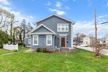 15 Ancona Rd in Worcester, MA - Building Photo