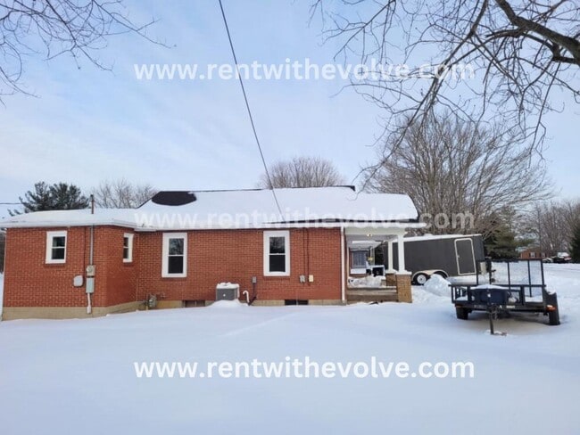 1992 W County Rd 100 S in New Castle, IN - Building Photo - Building Photo