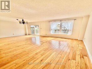 4230 Perivale Rd in Mississauga, ON - Building Photo - Building Photo