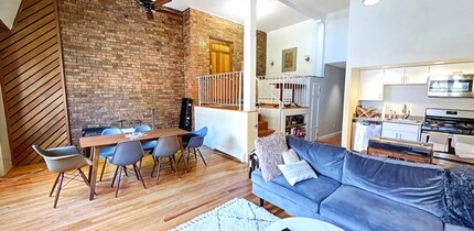 106 Central St, Unit 1R in Somerville, MA - Foto de edificio - Building Photo