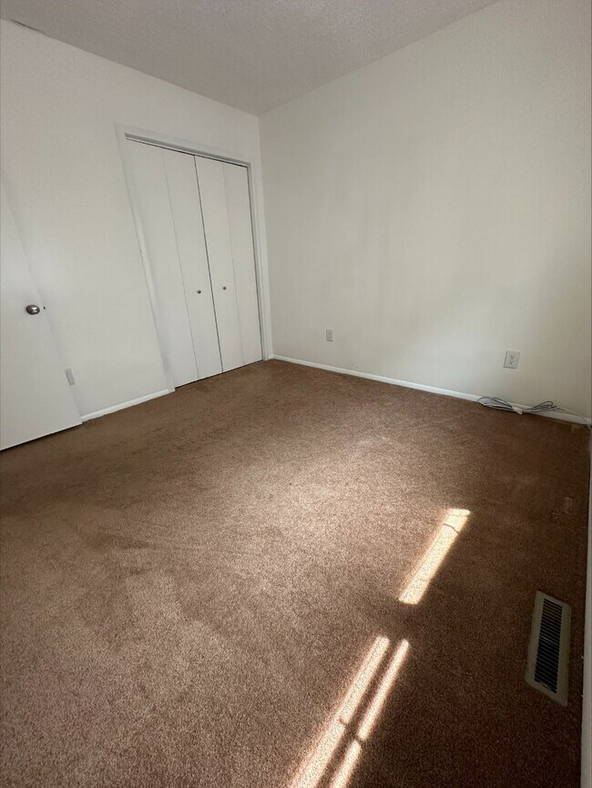 14350 16 Mile Rd NE, Unit A in Gowen, MI - Building Photo - Building Photo