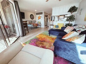 270 Lake Hamilton Dr in Hot Springs, AR - Building Photo