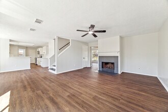18603 Timber Twist Dr in Humble, TX - Foto de edificio - Building Photo