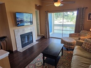 115 112th Ave NE in St. Petersburg, FL - Foto de edificio - Building Photo