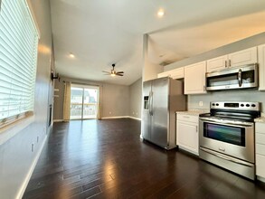 505 SE Pleasant View Dr in Waukee, IA - Building Photo - Building Photo