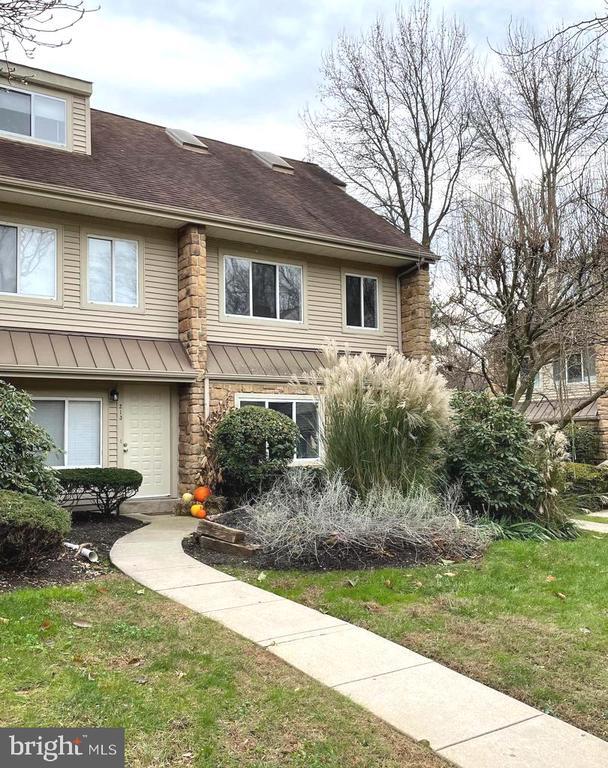 214 Carriage Ct in Chesterbrook, PA - Building Photo - Building Photo