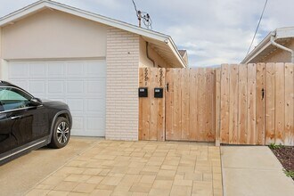 6981 Florey St in San Diego, CA - Building Photo - Building Photo