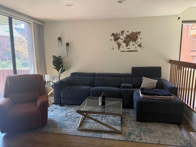 507 Teal Plaza in Secaucus, NJ - Building Photo - Building Photo