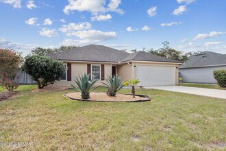 616 Fallen Timbers Dr in Orange Park, FL - Building Photo - Building Photo