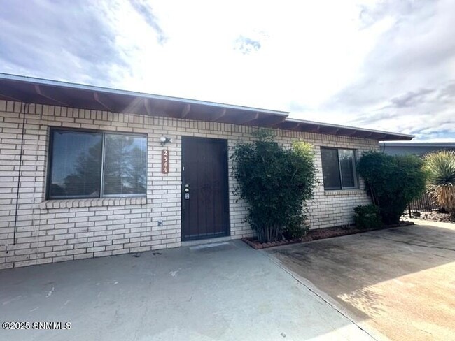 property at 2344 Saturn Cir
