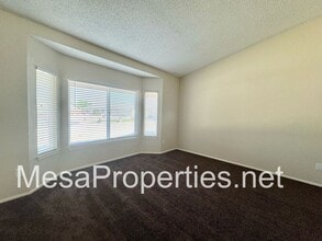 12550 Kristina Ct in Victorville, CA - Building Photo - Building Photo