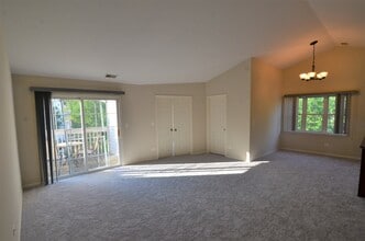 2843 Rutland Cir in Naperville, IL - Building Photo - Building Photo
