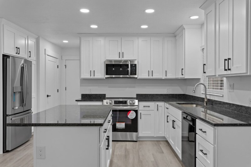190 E 400 N in Mapleton, UT - Building Photo