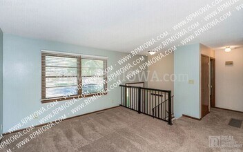 3218 Hoover Ave in Ames, IA - Building Photo - Building Photo