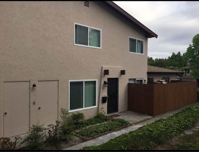 13858 Via Rimini in San Diego, CA - Building Photo - Building Photo