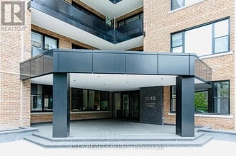 1545 Bathurst St in Toronto, ON - Building Photo - Building Photo