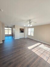 3401 Kentshire Cir in Aurora, IL - Building Photo - Building Photo