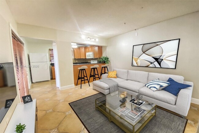 6535 W 24th Ct in Hialeah, FL - Building Photo - Building Photo