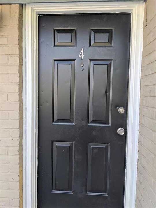 915 Alexander St Photo