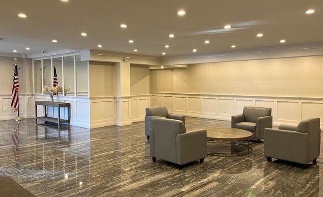 27 Northill St, Unit 3Z in Stamford, CT - Building Photo - Building Photo