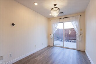 10417 Badger Ravine St in Las Vegas, NV - Building Photo - Building Photo