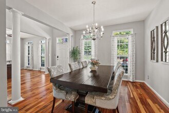 16690 Anchor Bend Cir in Woodbridge, VA - Foto de edificio - Building Photo