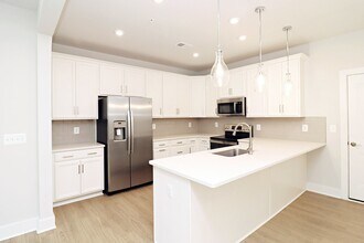 825 Wesley Ln in Charlottesville, VA - Building Photo - Building Photo