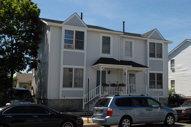 Victoria Court Townhomes II in Atlantic City, NJ - Building Photo - Building Photo